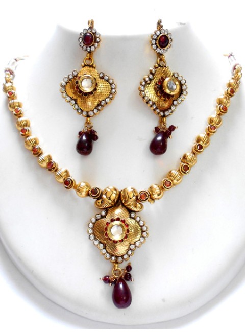 Polki Necklace Set